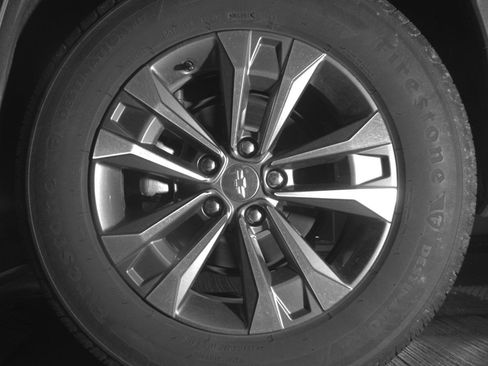 Used 2025 Chevrolet Equinox LT FWD image 14
