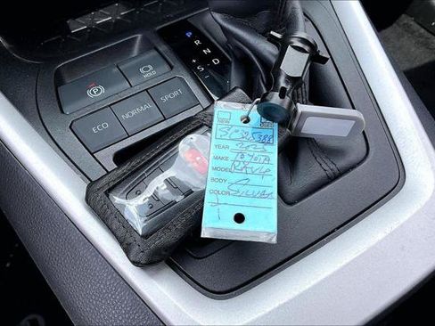 Certified 2025 Toyota RAV4 XLE FWD image 14