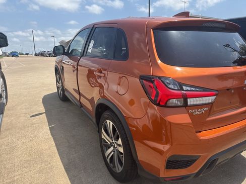 Used 2020 Mitsubishi Outlander Sport ES image 6