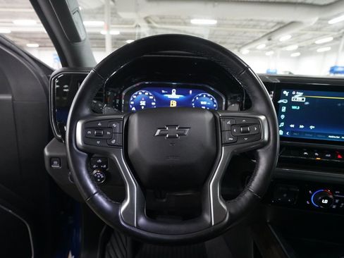 Used 2023 Chevrolet Silverado 1500 LT Trail Boss w/ Convenience Package II AWD/4WD image 4