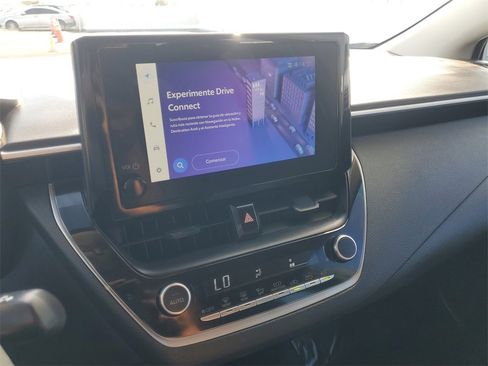 Used 2025 Toyota Corolla LE image 23