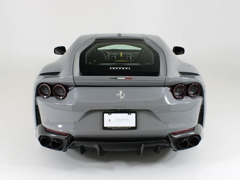 Used 2019 Ferrari 812 Superfast RWD image 28