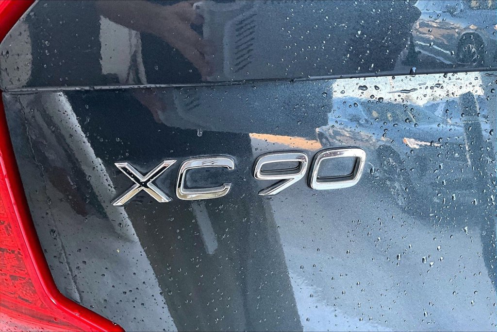 Used 2021 Volvo XC90 T5 Momentum w/ Climate Package FWD image 39