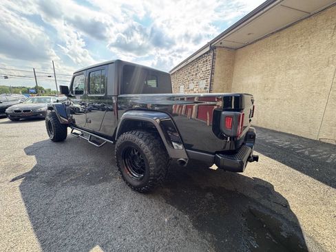 Used 2021 Jeep Gladiator Sport AWD/4WD image 4