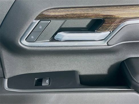Used 2022 GMC Sierra 1500 Elevation image 31