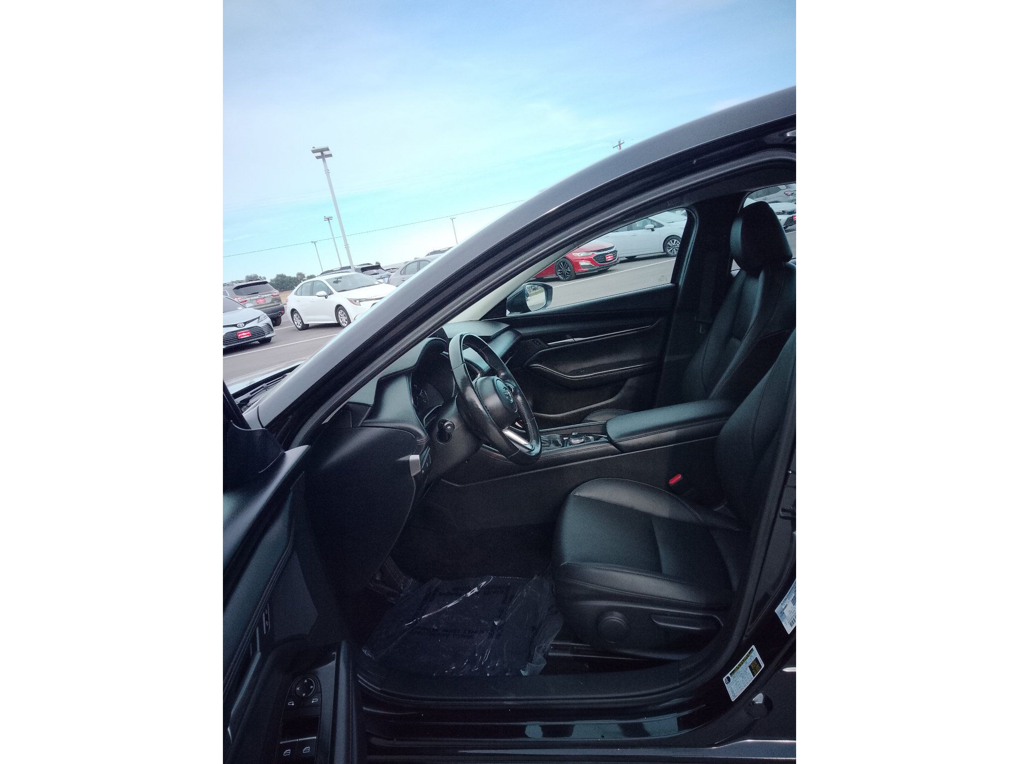 Used 2024 MAZDA MAZDA3 s FWD image 10