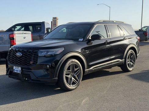 New 2026 Ford Explorer ST w/ Sun And Sound Package AWD/4WD image 4
