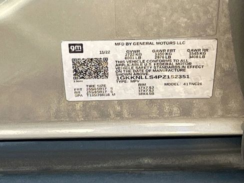 Used 2023 GMC Acadia AT4 w/ Technology Package AWD/4WD image 34