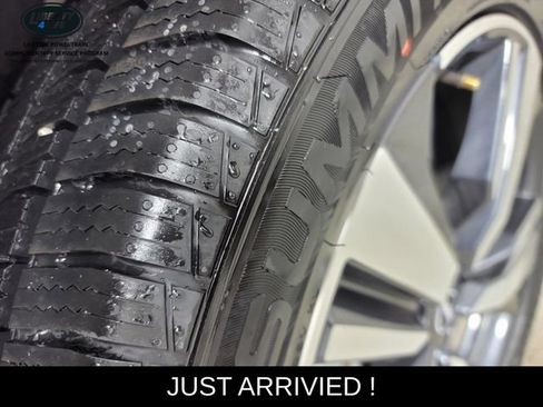 Used 2026 Nissan Rogue SL AWD/4WD image 11