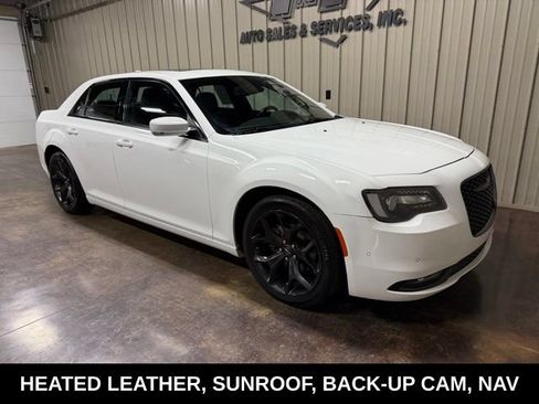 Used 2022 Chrysler 300 S RWD image 6