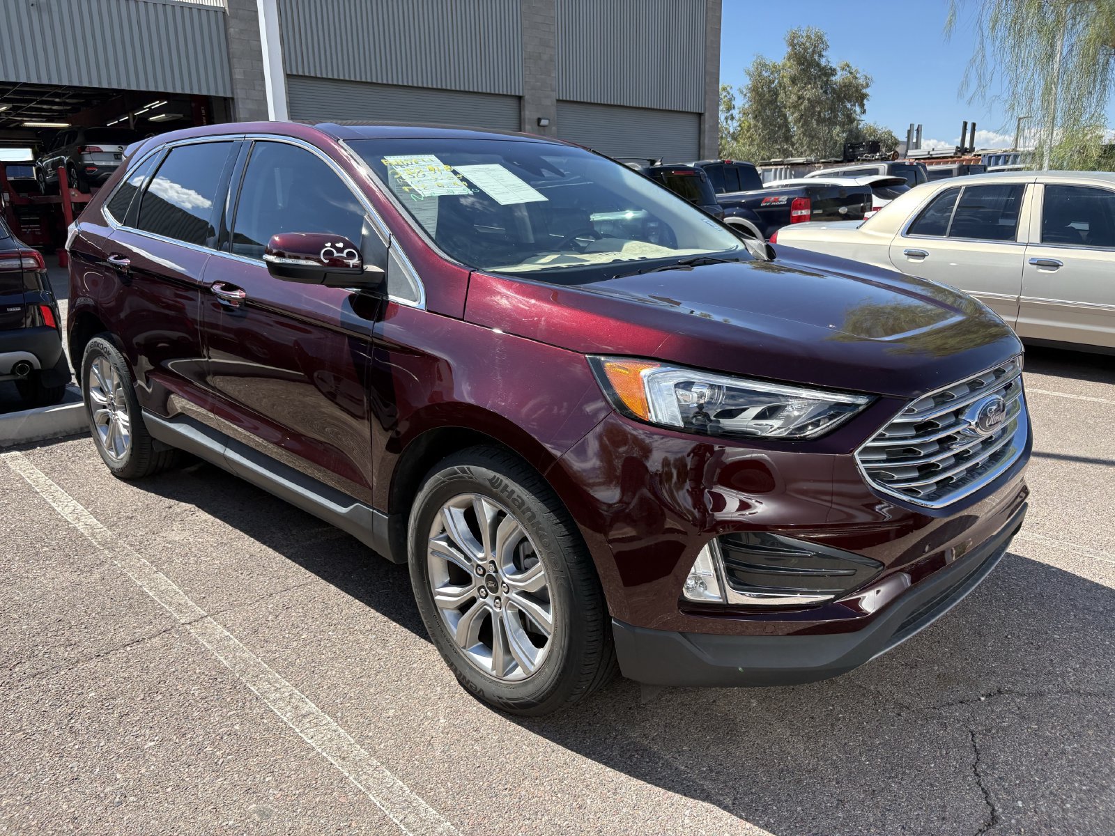 Used 2024 Ford Edge Titanium AWD/4WD image 3