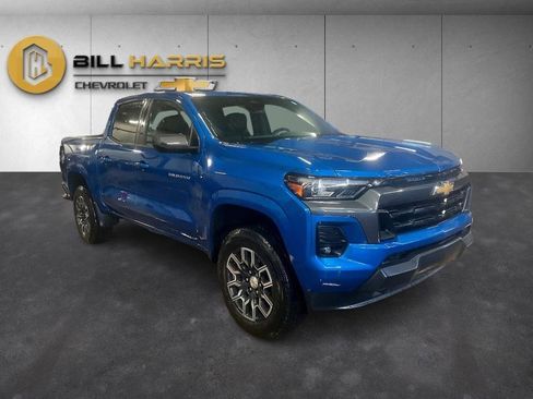Used 2023 Chevrolet Colorado LT w/ LT Convenience Package III image 9