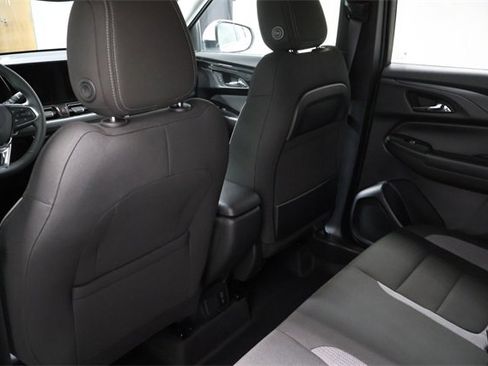 New 2025 Chevrolet TrailBlazer LT w/ Convenience Package image 11