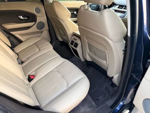 Used 2016 Land Rover Range Rover Evoque SE Premium image 21