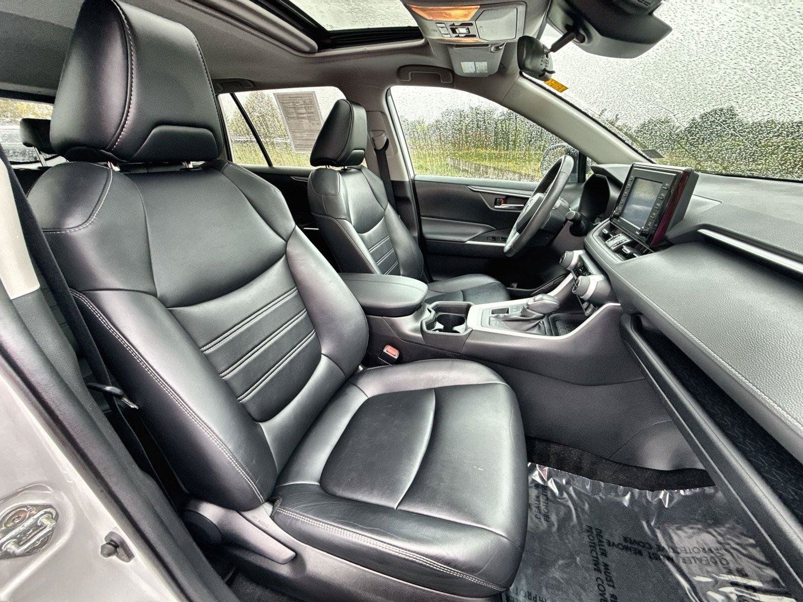 Used 2020 Toyota RAV4 XLE Premium AWD/4WD image 21