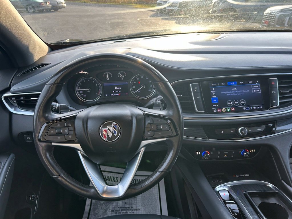 Used 2023 Buick Enclave Essence AWD/4WD image 10