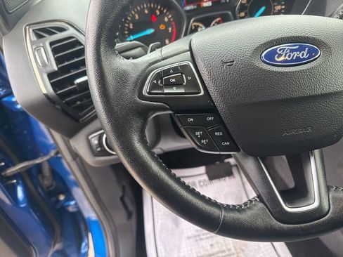 Used 2017 Ford Escape Titanium image 23