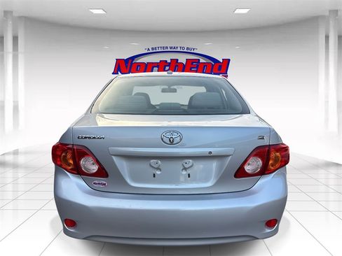 Used 2010 Toyota Corolla LE image 4