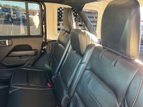 Used 2022 Jeep Wrangler Unlimited Sahara w/ LED Lighting Group image 24