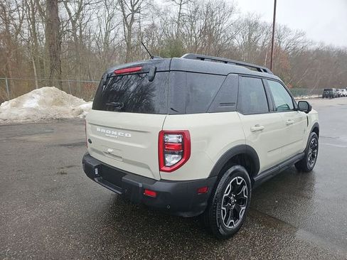 Used 2025 Ford Bronco Sport Outer Banks w/ Outer Banks Tech Package+ image 3