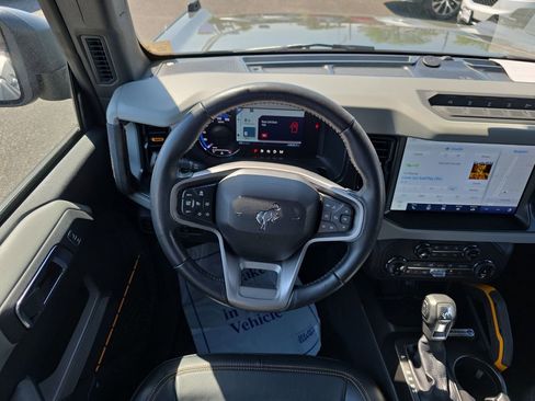 Certified 2022 Ford Bronco Badlands image 15