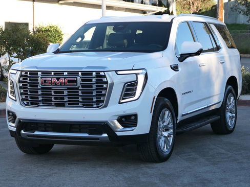 Used 2025 GMC Yukon Denali image 7