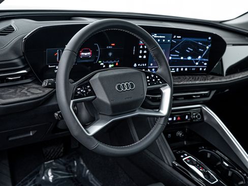 New 2025 Audi Q5 Premium Plus image 10