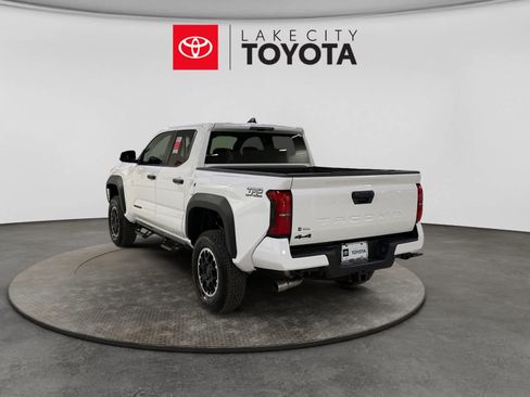 New 2026 Toyota Tacoma TRD Off-Road AWD/4WD image 4