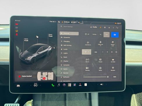 Used 2023 Tesla Model Y Long Range AWD/4WD image 23