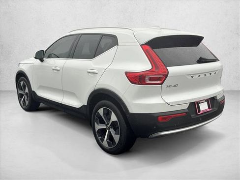 Used 2023 Volvo XC40 B5 Plus w/ Driver Assist Package image 7