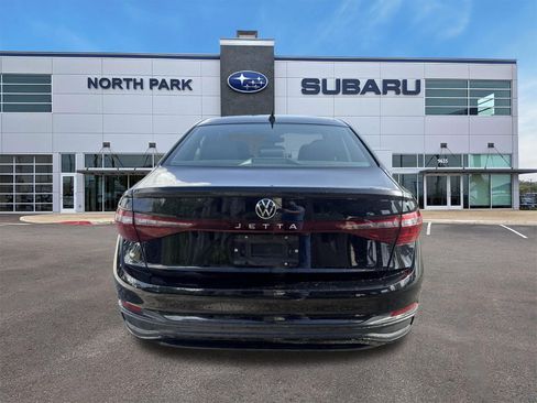 Used 2025 Volkswagen Jetta Sport FWD image 4