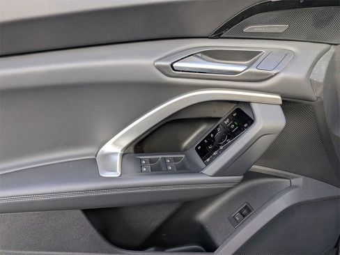 New 2025 Audi Q5 Premium Plus image 10