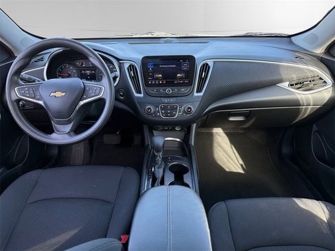 Used 2023 Chevrolet Malibu LT image 10