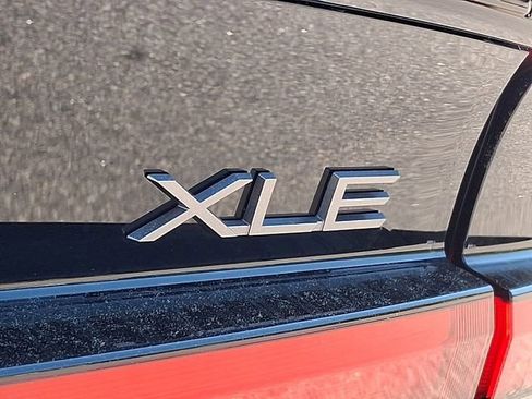 Used 2024 Toyota Prius XLE FWD image 35