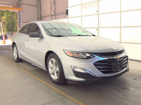 Used 2020 Chevrolet Malibu LS w/ LPO, Convenience Package 2 image 5