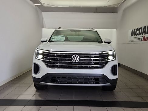 New 2026 Volkswagen Atlas SE FWD image 3