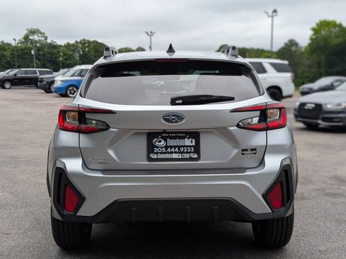 Used 2024 Subaru Crosstrek 2.0i Premium AWD/4WD image 8