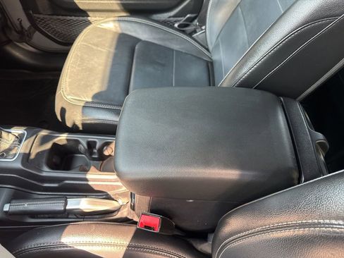 Used 2018 Jeep Wrangler Unlimited Sahara w/ Quick Order Package 24M Moab image 45