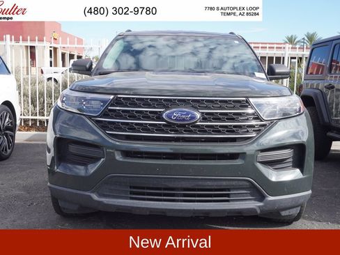 Used 2023 Ford Explorer XLT RWD image 2