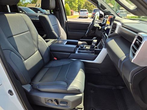 Used 2025 Toyota Tundra Platinum AWD/4WD image 13