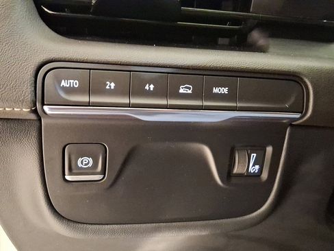 Certified 2021 Cadillac Escalade Premium Luxury image 26