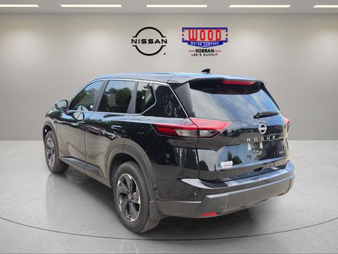 Certified 2026 Nissan Rogue SV w/ Cold Weather Package AWD/4WD image 4
