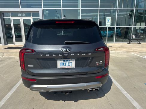 Used 2021 Kia Telluride S AWD/4WD image 5