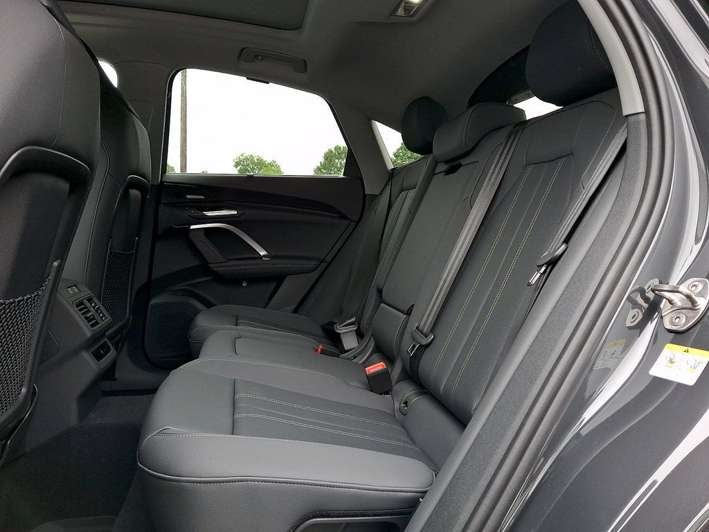 New 2026 Audi Q5 Premium Plus AWD/4WD image 9