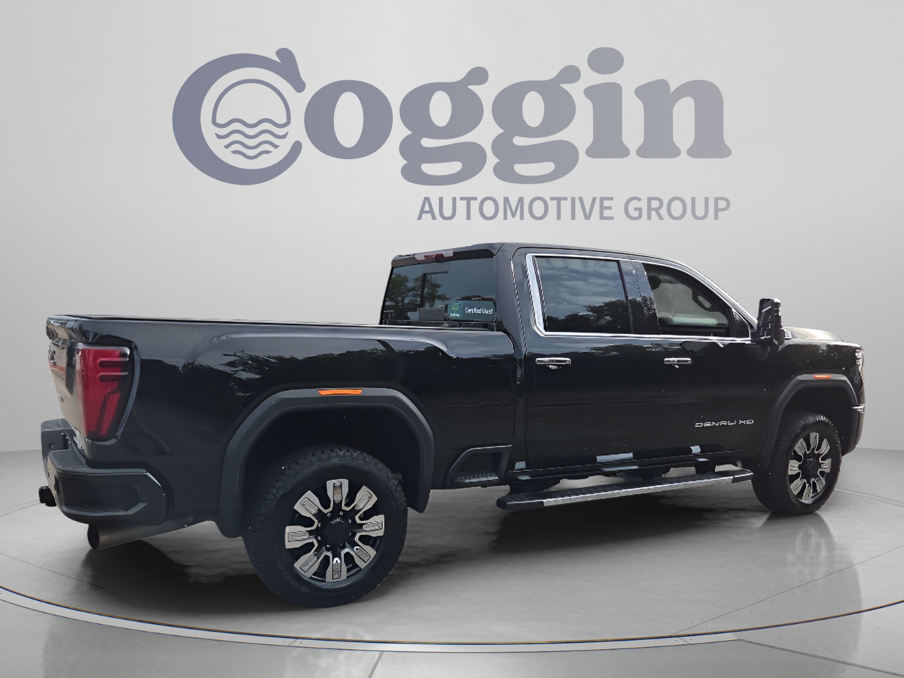 Certified 2025 GMC Sierra 2500 Denali w/ Technology Package AWD/4WD image 5