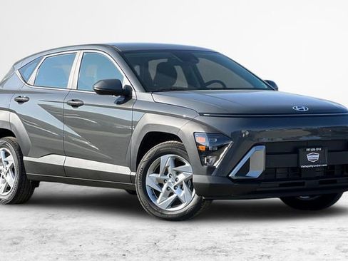 New 2026 Hyundai Kona SE FWD image 2