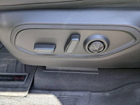 Used 2022 Jeep Grand Cherokee L Limited RWD image 24