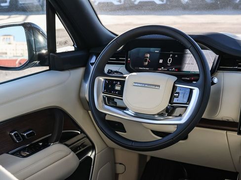 New 2026 Land Rover Range Rover SE image 24