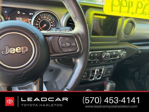 Used 2021 Jeep Wrangler Unlimited Sport image 22