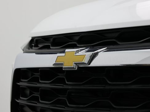 Used 2024 Chevrolet Blazer LT w/ Convenience Package FWD image 10